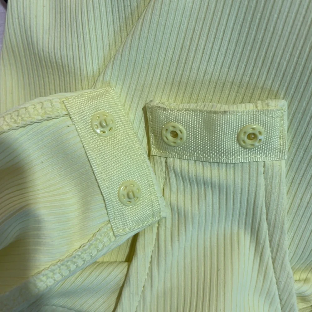 H&M bodysuit - Picture 5 of 5